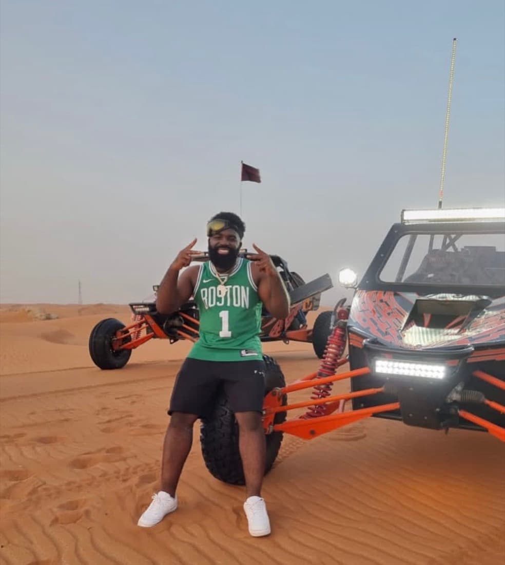 Afro B at Zerzura, Mleiha